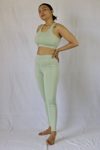 Full Coverage Performance Top