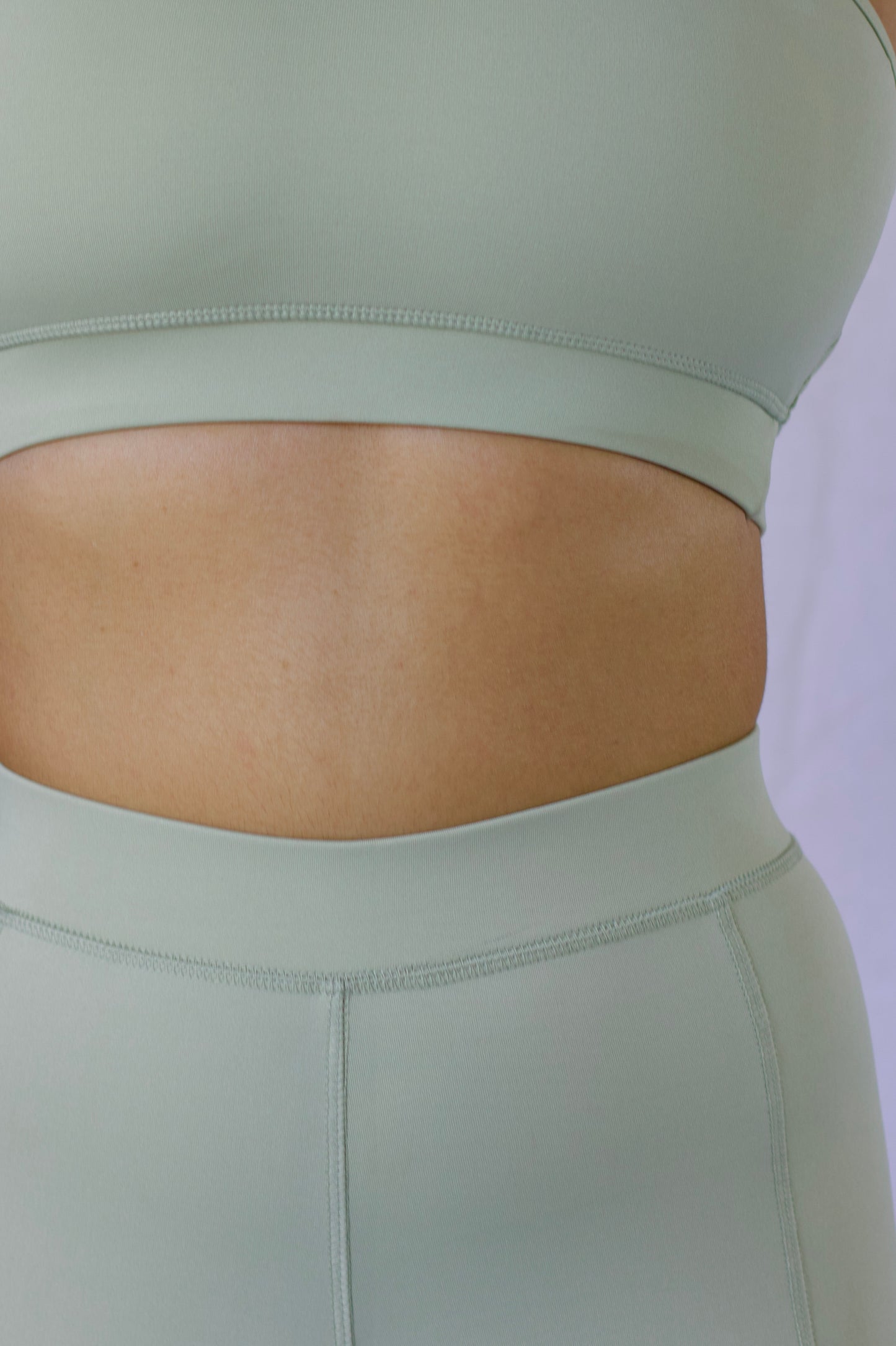 Full Coverage Performance Top