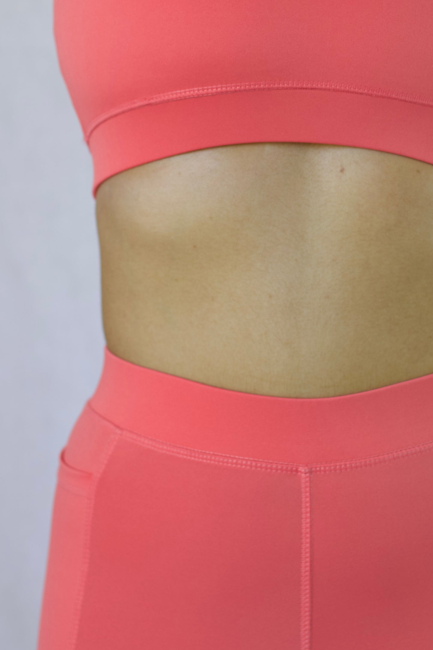 Peach Aero Flow Active Set